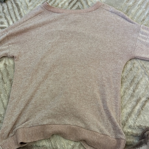 sweater - Picture 2 of 3